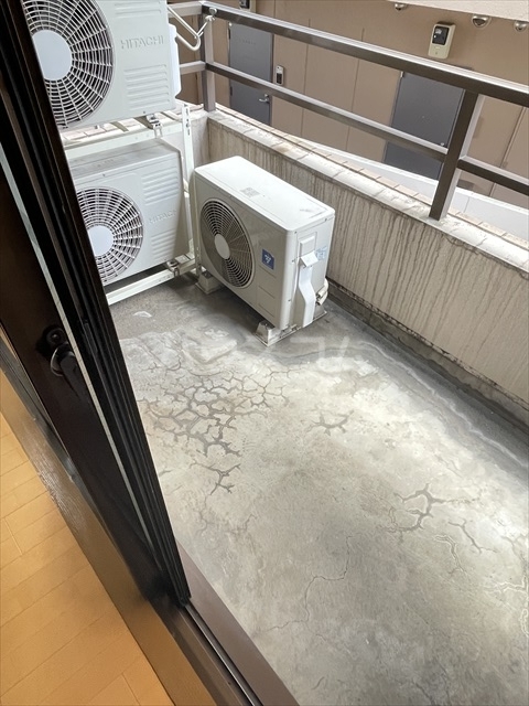 15/21 バルコニー