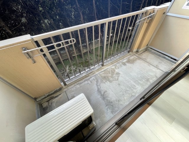 23/30 バルコニー