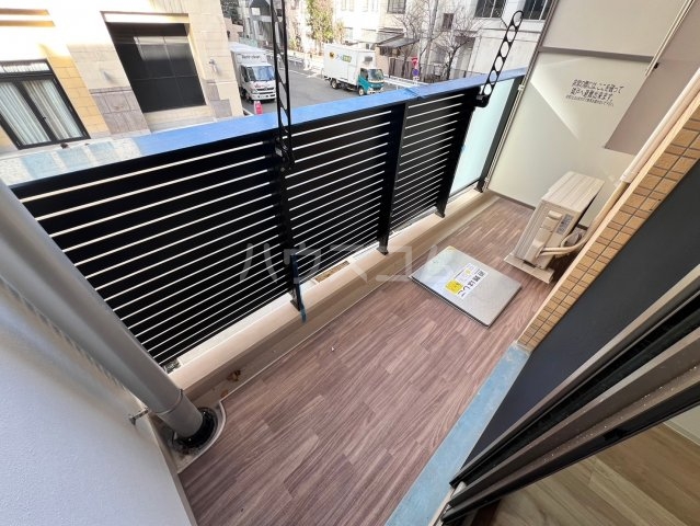 23/30 バルコニー