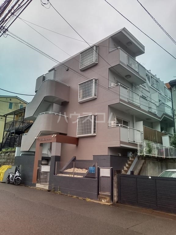 2/4 エントランス