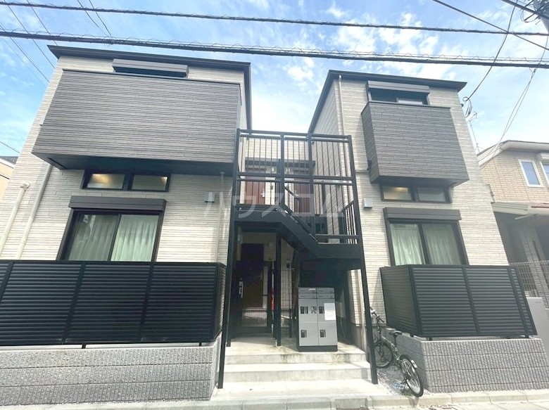 14/22 エントランス