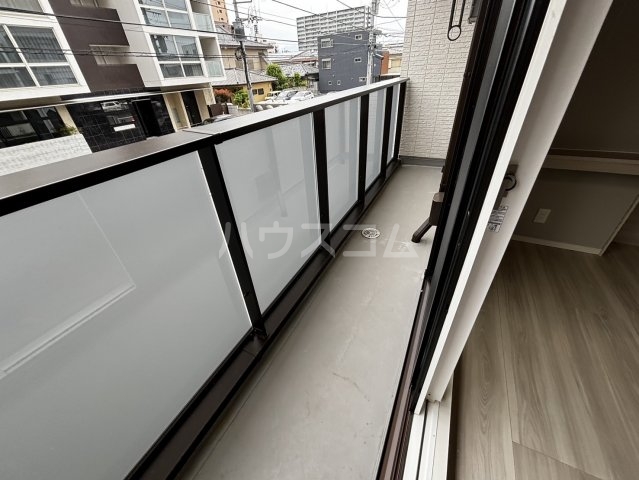 21/30 バルコニー