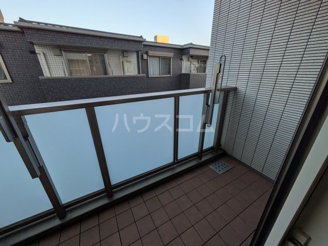 20/30 バルコニー