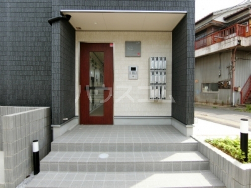 29/30 エントランス