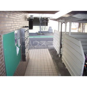 16/24 エントランス