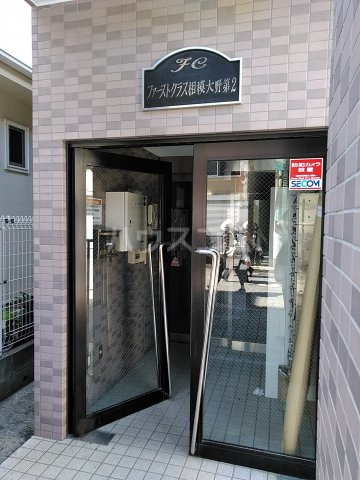 29/30 エントランス