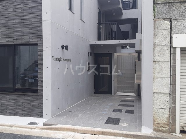 3/4 エントランス