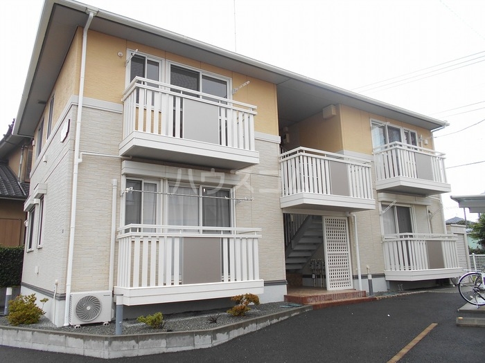 26/30 エントランス