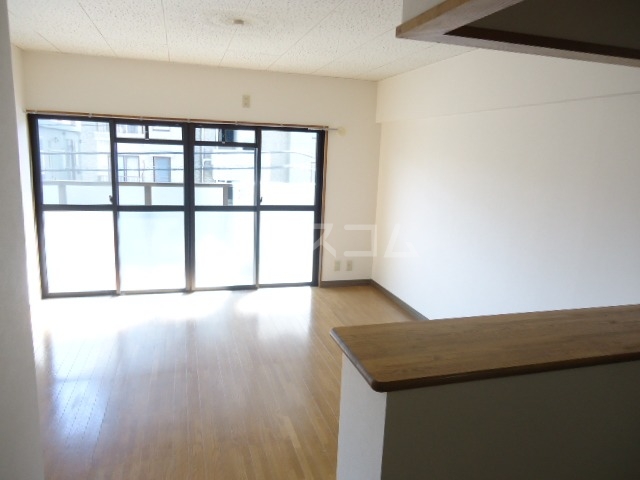 3/23 リビング/ダイニング