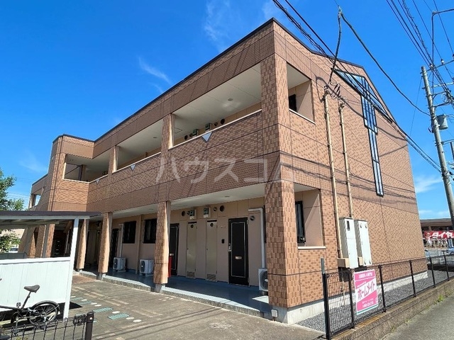 24/30 エントランス