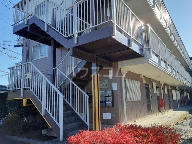 28/30 エントランス