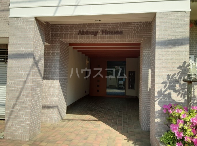 14/15 エントランス