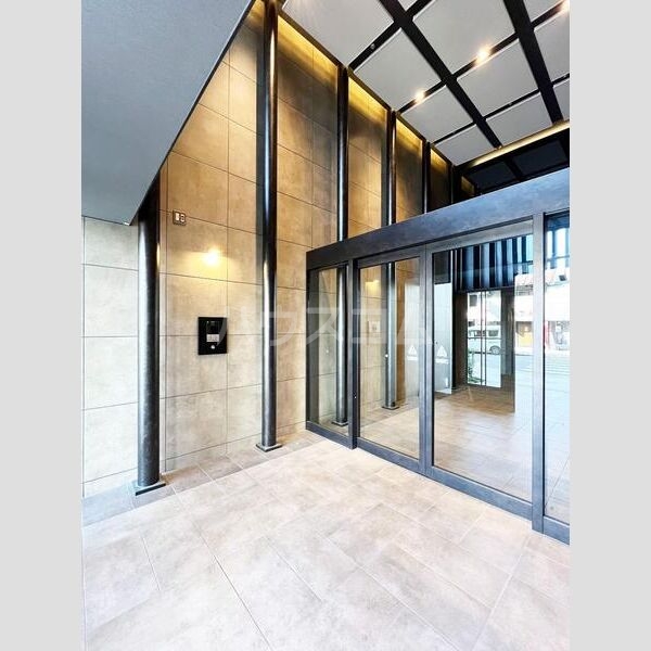 15/25 エントランス