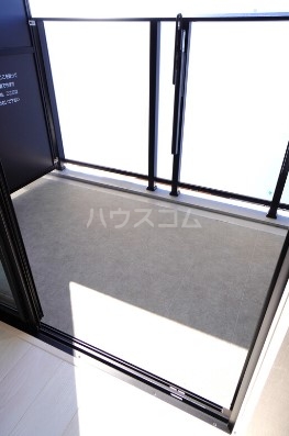 13/18 バルコニー