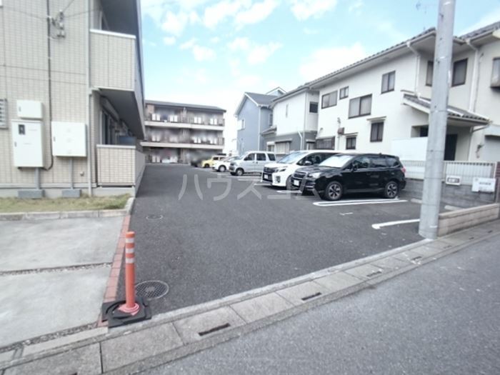 3/4 駐車場