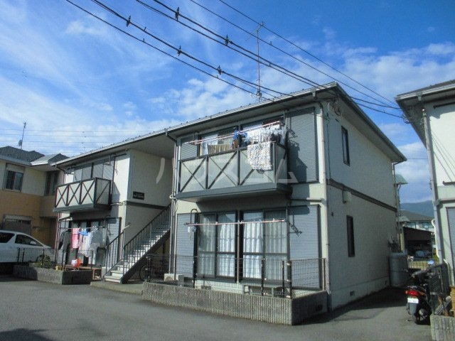 16/17 エントランス