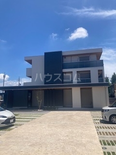 2/10 外観