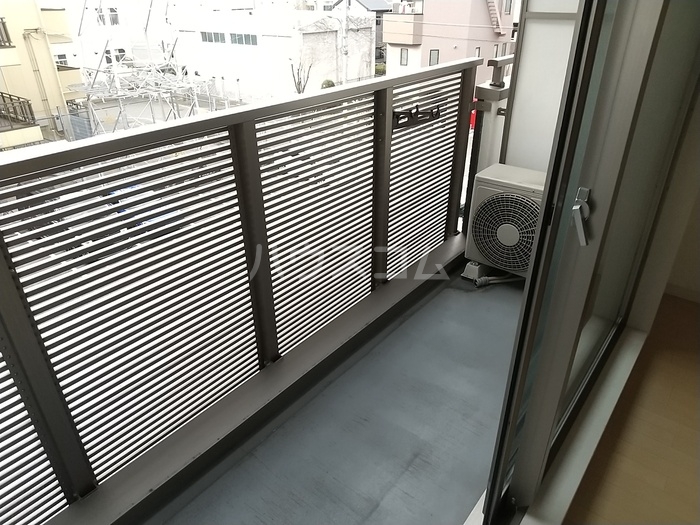 13/28 バルコニー