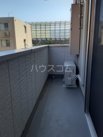 13/27 バルコニー