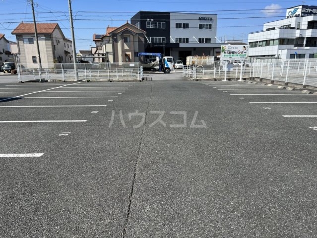 20/29 駐車場