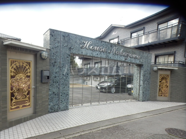 17/26 エントランス