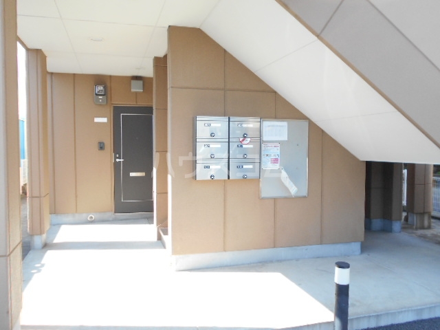 20/28 エントランス