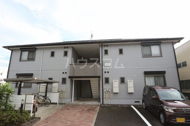 16/21 エントランス