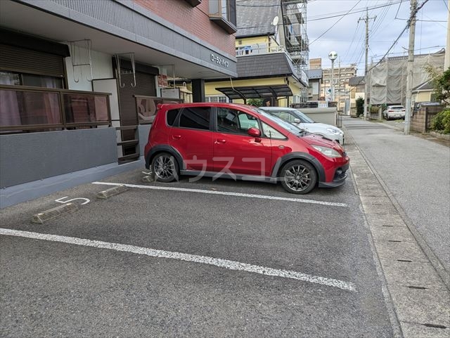 22/30 駐車場