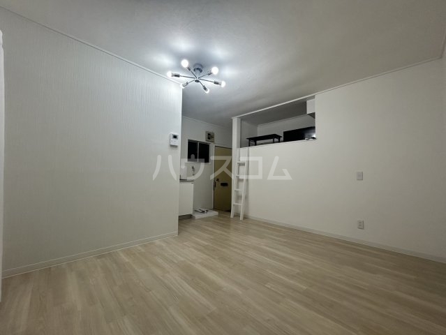 4/23 リビング/ダイニング