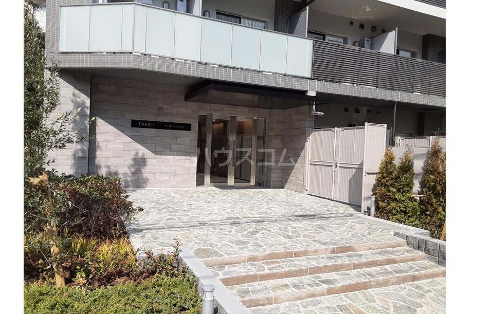 7/11 エントランス