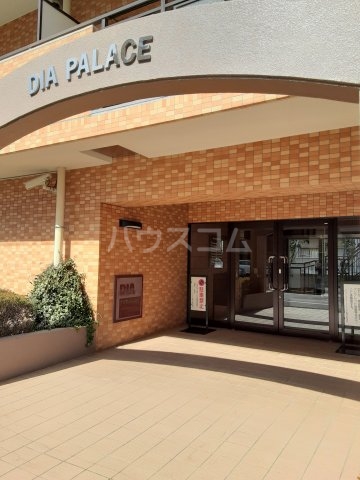 22/30 エントランス