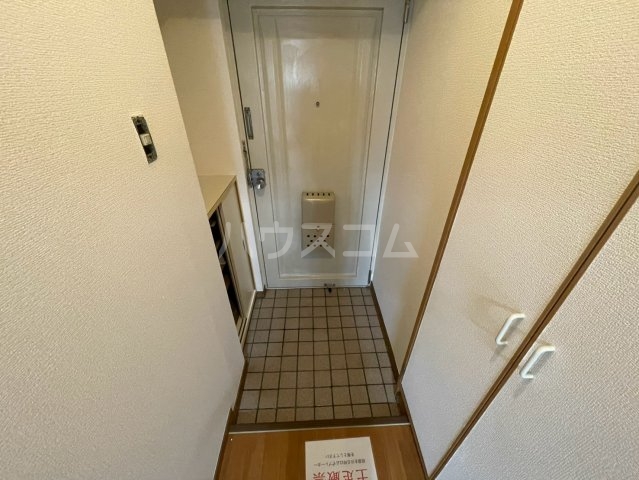13/30 玄関