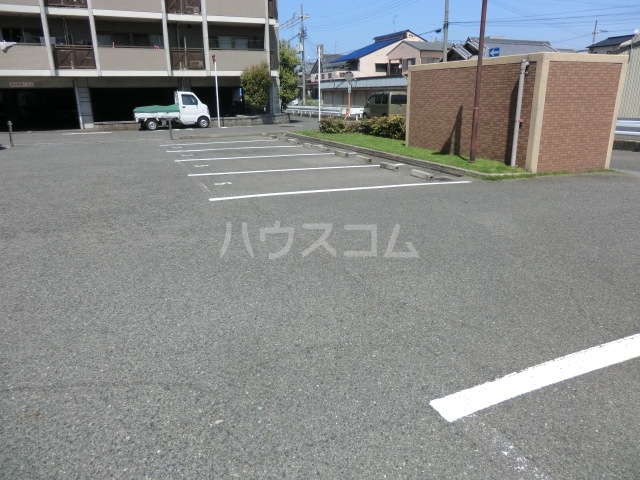 19/22 駐車場