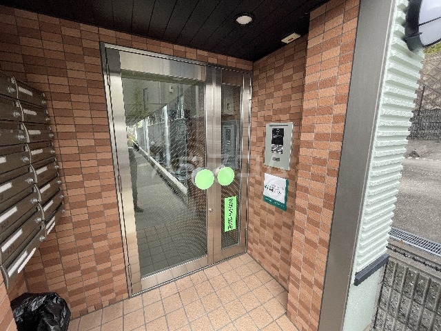 21/29 エントランス