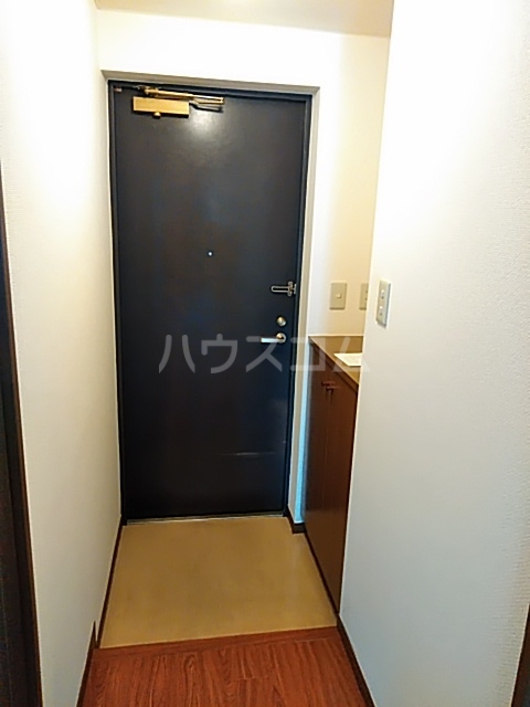5/28 玄関