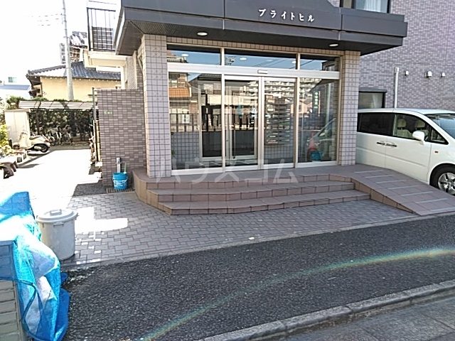 19/28 エントランス