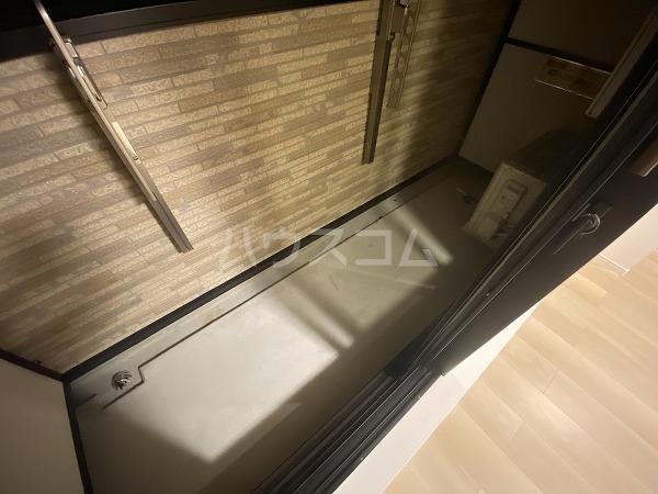 20/30 バルコニー