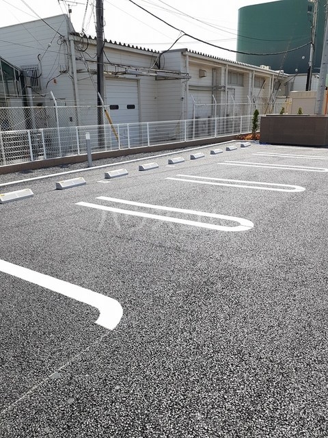 16/28 駐車場