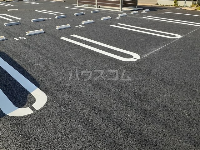 14/20 駐車場
