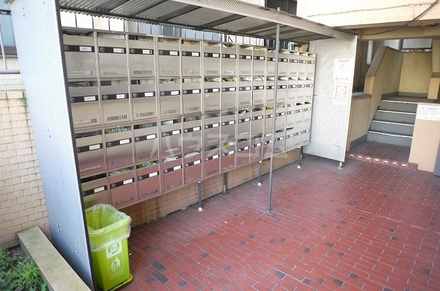 16/18 エントランス