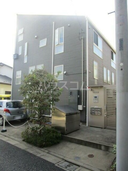 17/19 エントランス