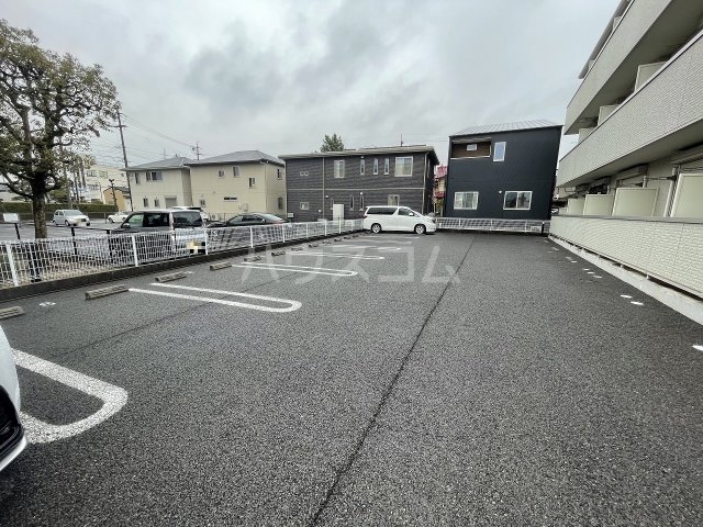 26/30 駐車場