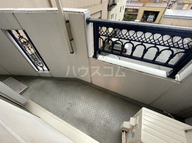 13/25 バルコニー