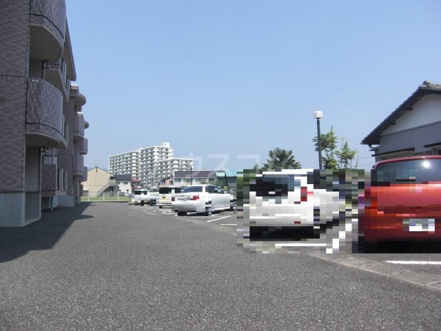 16/22 駐車場
