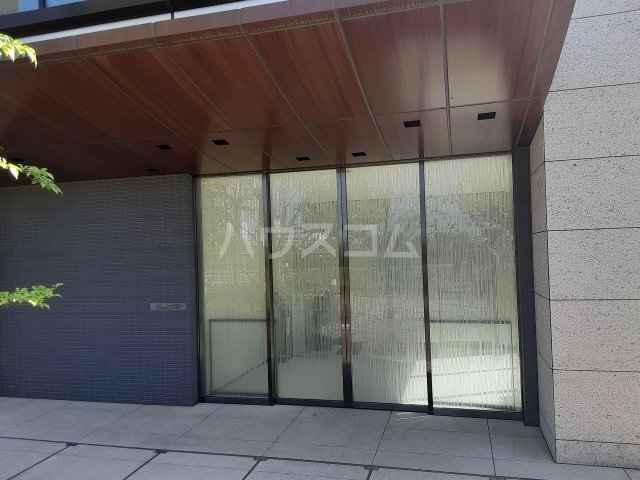 29/30 エントランス