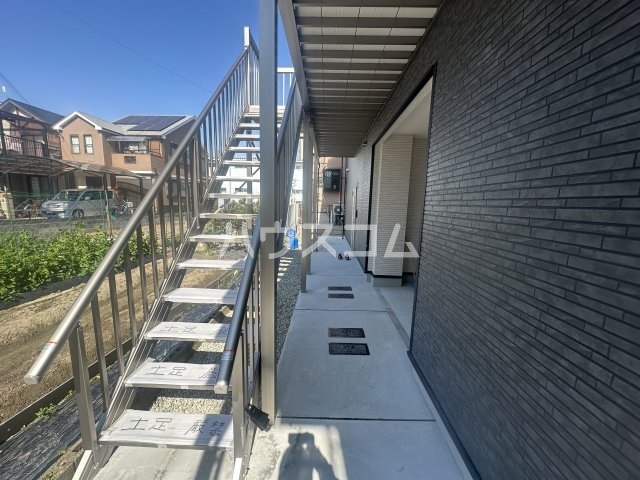 26/29 エントランス