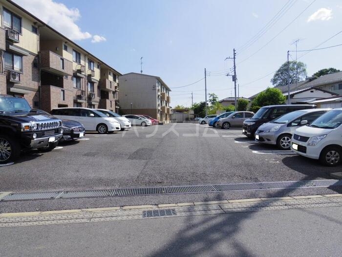 18/19 駐車場