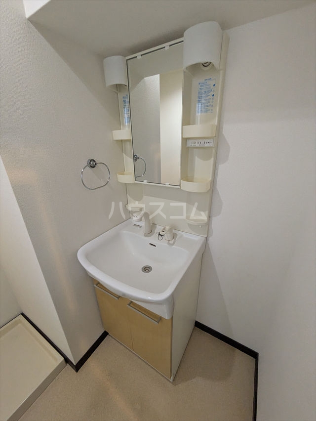13/30 洗面