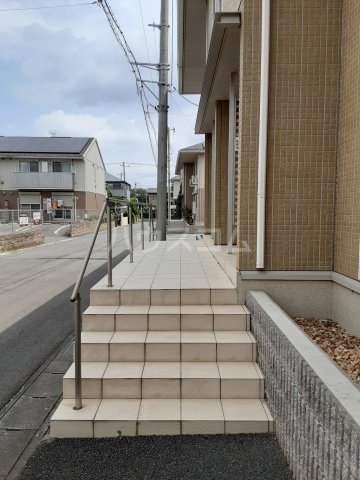 2/4 エントランス