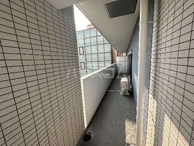 20/30 バルコニー